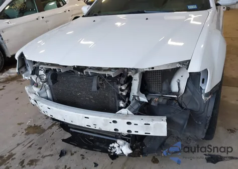 2015 Chrysler 300 from USA, damaged, VIN 2C3CCABG9FH772946